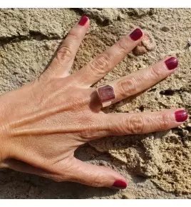 bague argent et tourmaline rose brute