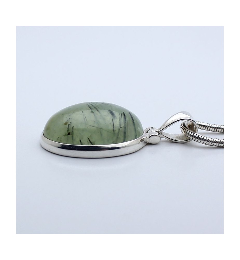 pendentif avec prehnite