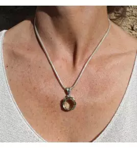 pendentif argent et pierre verte
