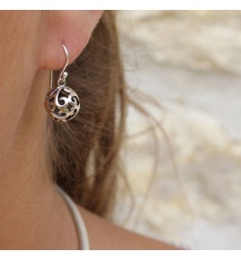 boucles d'oreilles boules en argent