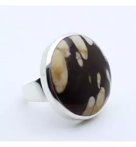 bague en argent et peanut wood
