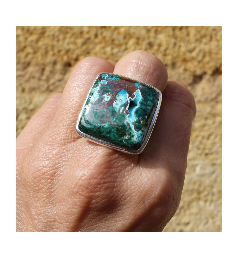 bague argent et pierre verte