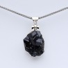 pendentif argent et pierre noire