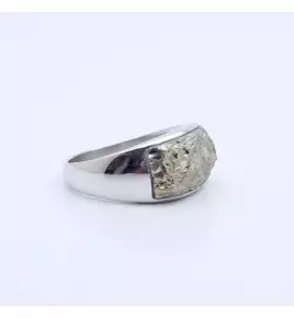 bague argent et pierre dorée