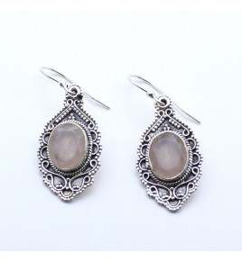 boucles d'oreilles pendantes