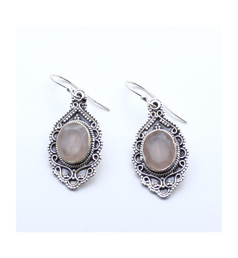 boucles d'oreilles pendantes