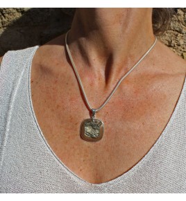 pendentif de pyrite