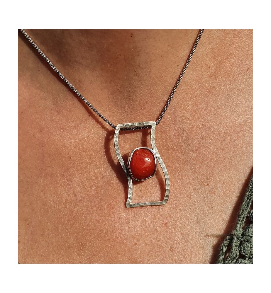pendentif corail rouge
