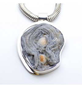 calcédoine bleue brute pendentif