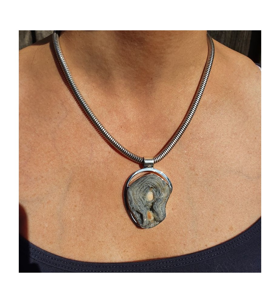 pendentif calcedoine