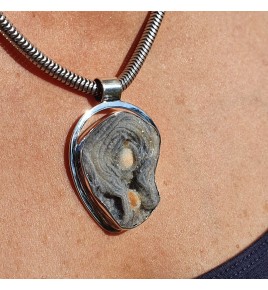 pendentif calcédoine bleue