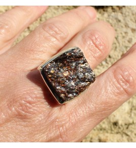 bague pierre marron