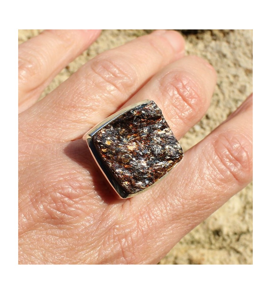 bague pierre marron