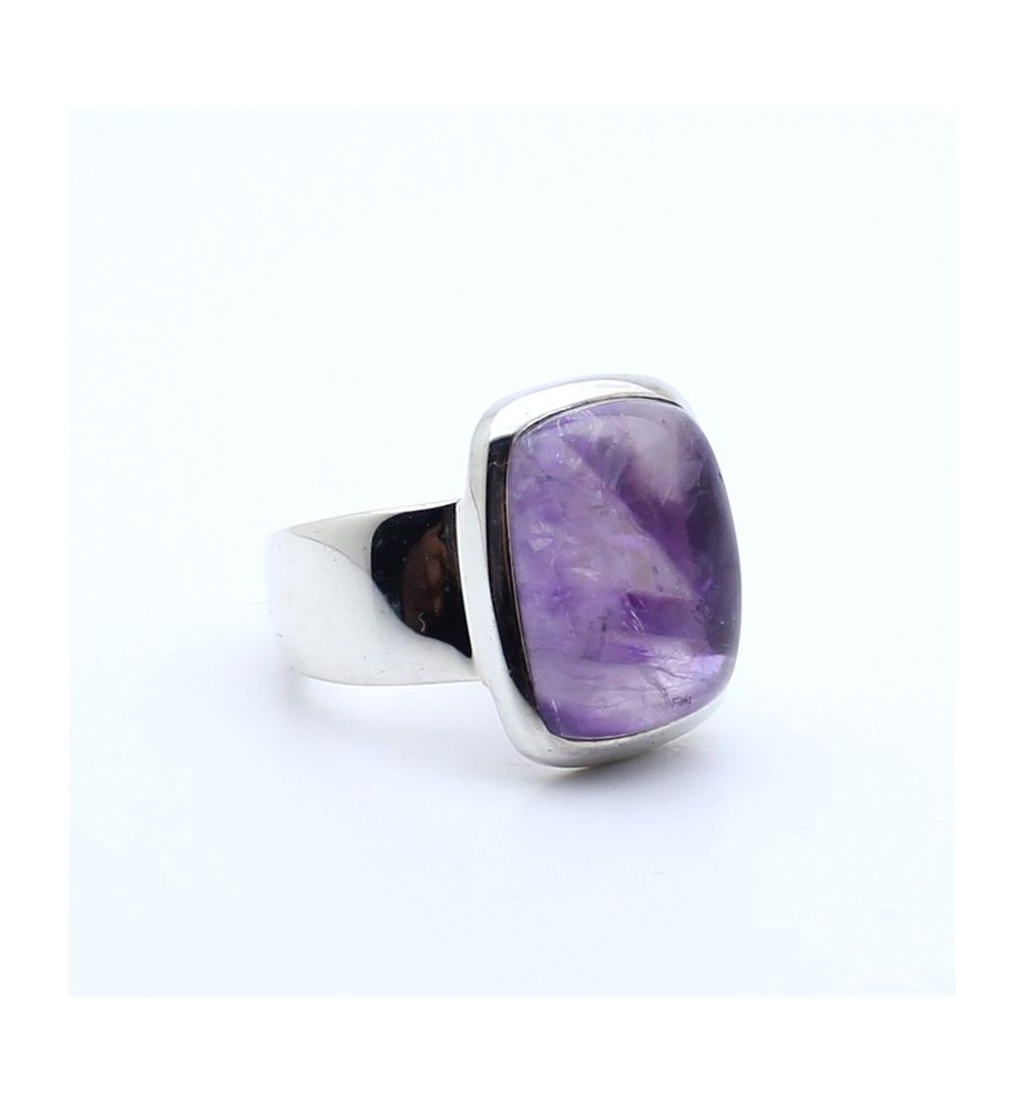 bague améthyste moderne