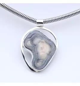 pendentif calcédoine bleue