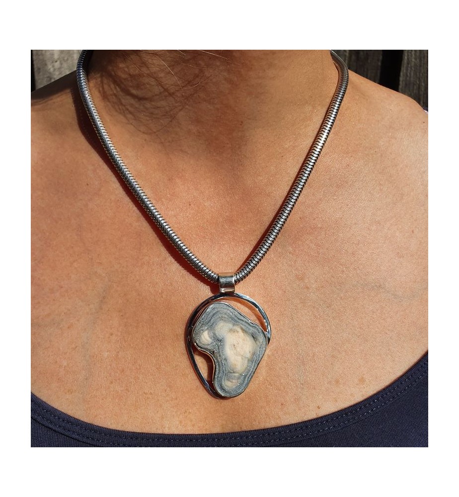 pendentif calcedoine