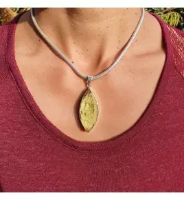 pendentif ambre baltique