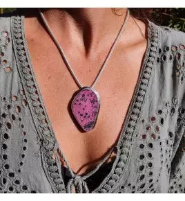 pendentif en cobaltocalcite