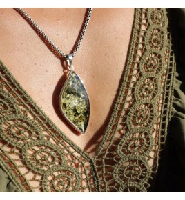 pendentif ambre vert