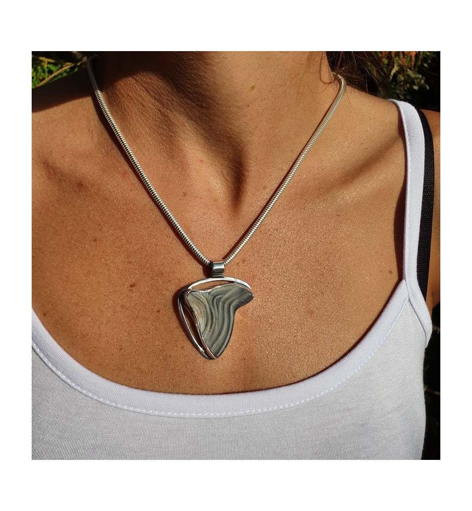 pendentif calcedoine bleue