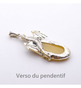 pendentif dragon ailé