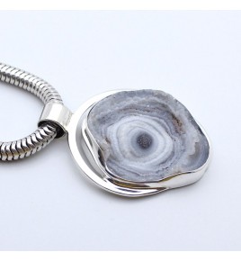 pendentif argent avec pierre calcédoine