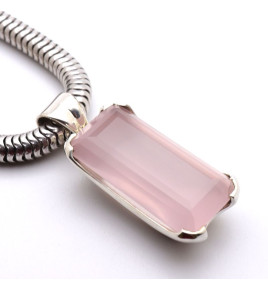pendentif pierre rose