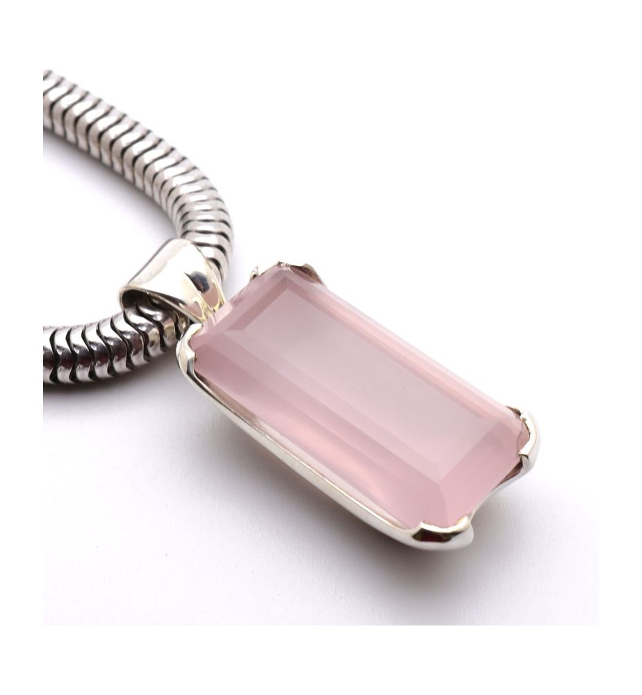 pendentif pierre rose