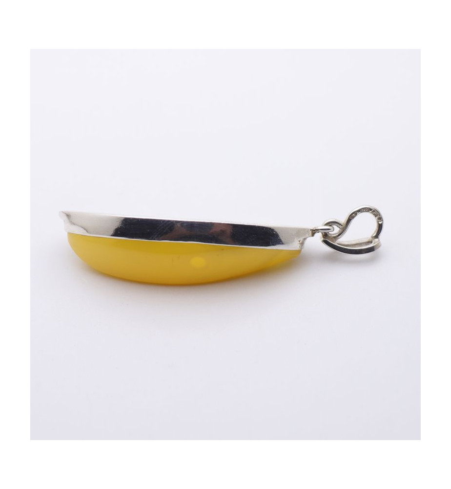 pendentif ambre