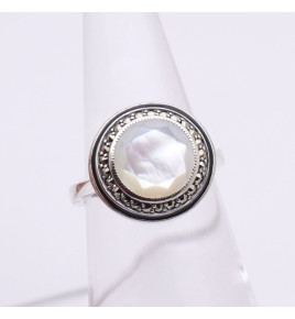 bague nacre
