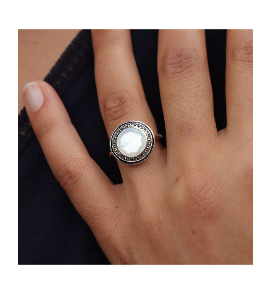Bague Argent Taille 56 Avec Nacre Blanche Et Marcassites - Neuve Jamais Portée, Poinçon, Forme Ovale