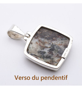 bijou pendentif pierre