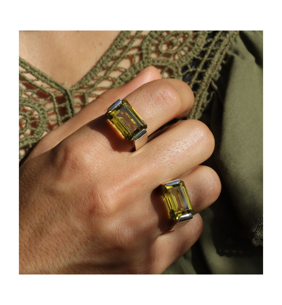 bague pierre jaune