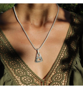 pendentif triangle argent femme