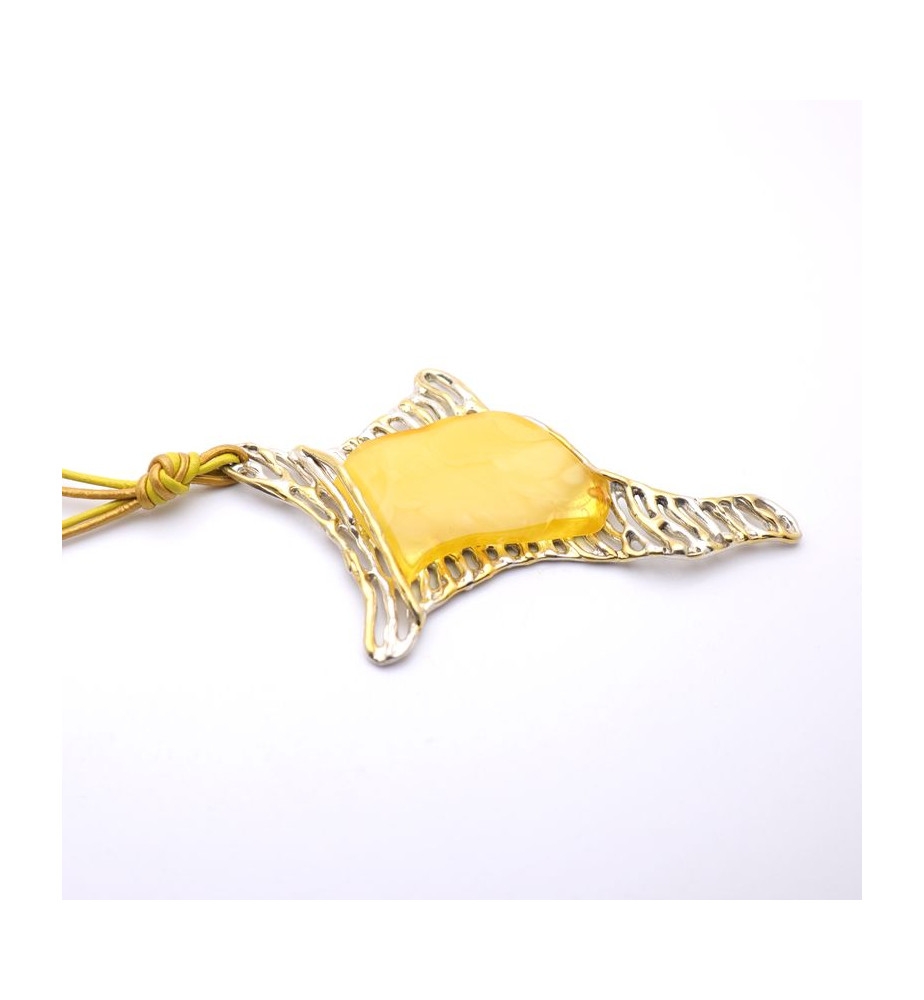pendentif ambre argent sur cordon cuir