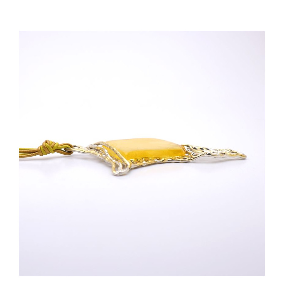 collier ambre de création