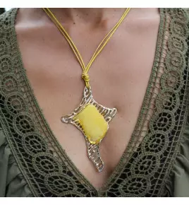 collier ambre exceptionnel