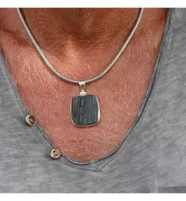 pendentif tourmaline noire brute