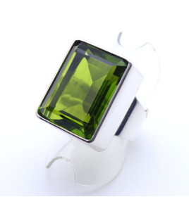 Bague en argent 925 et obsidienne verte rectangulaire et réglable