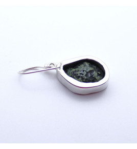 boucle d'oreille femme pierre rouge