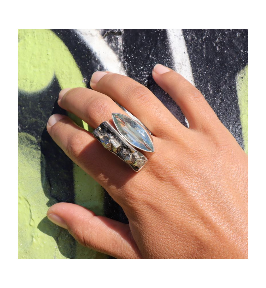 bague créateur argent et pierre