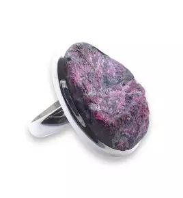eudialyte pierre
