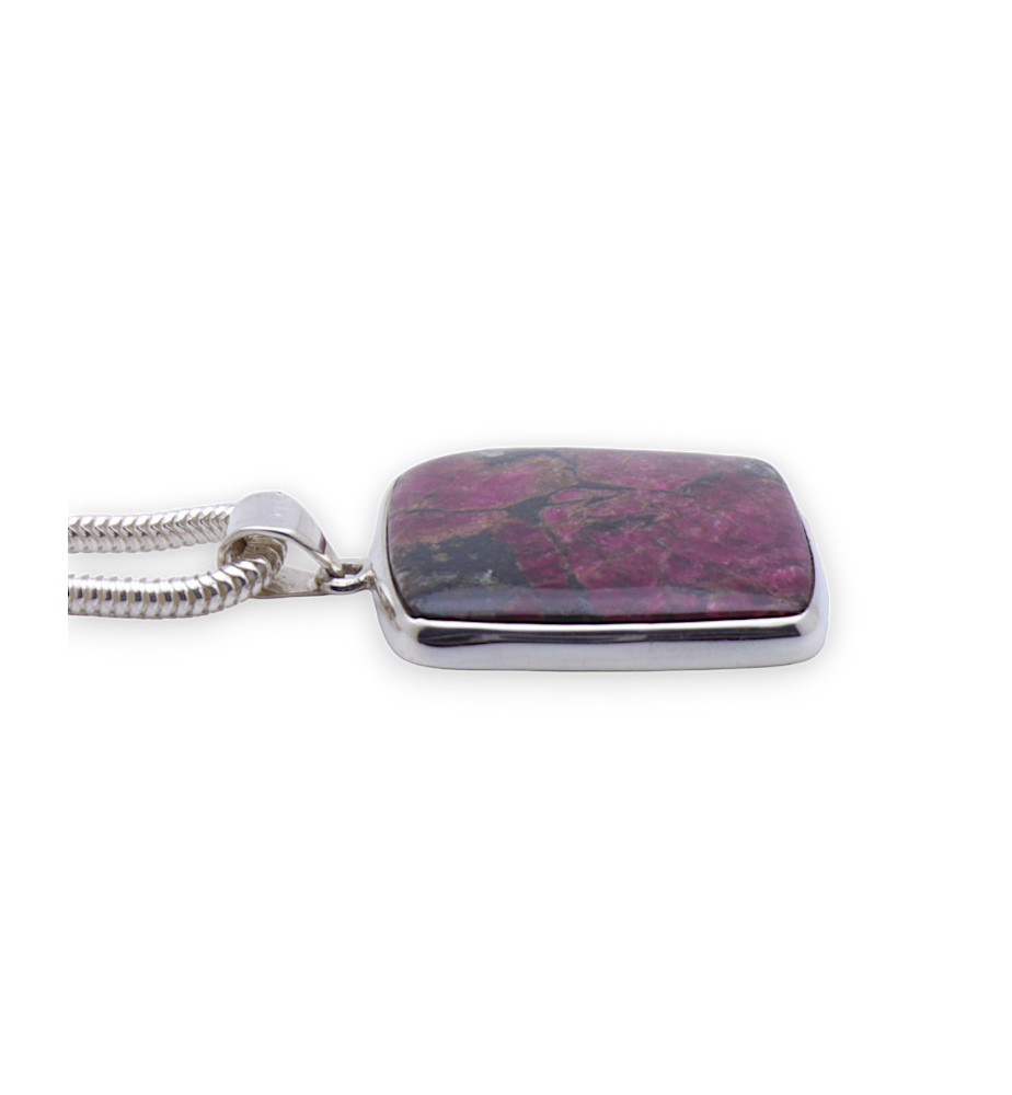 pendentif eudialyte