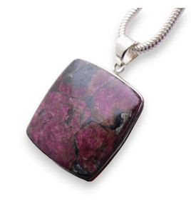 eudialyte pendentif