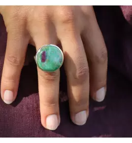 rubis sur fuchsite bijou