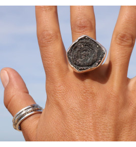 bague calcédoine grise naturelle