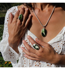 bague calcédoine verte