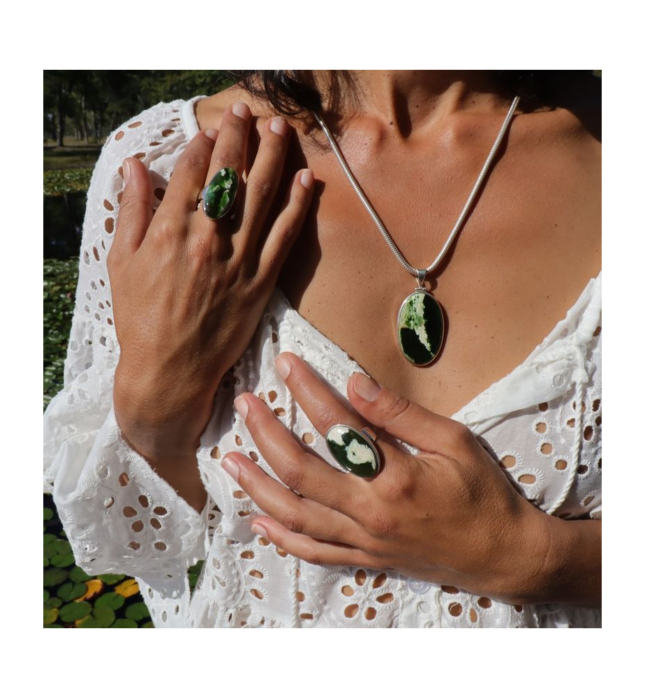 bague calcédoine verte
