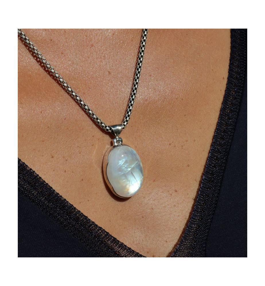 pendentif pierre de lune