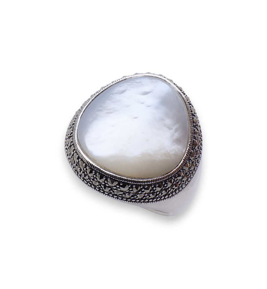 bague nacre